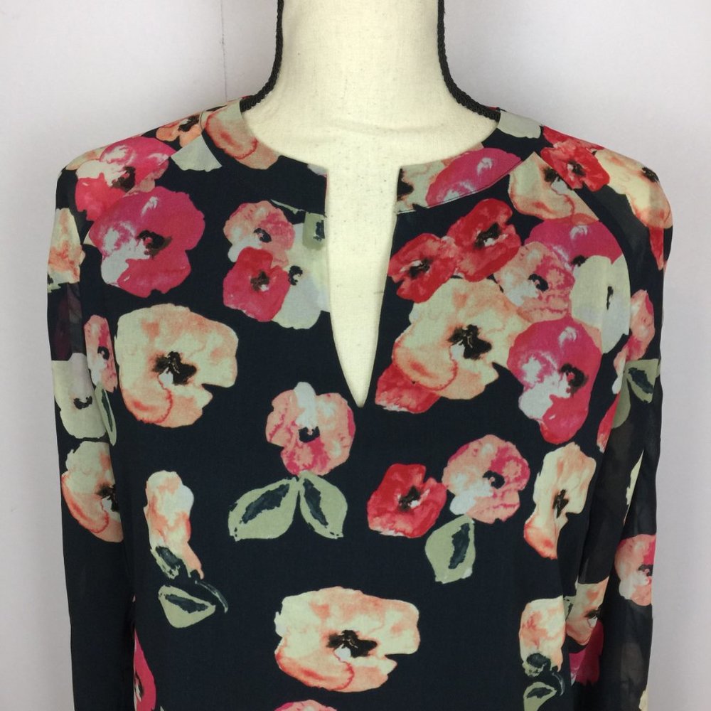 CAbi Tunic Blouse Top Size S Womans Navy Blue Floral Chiffon 3/4 Sleeve #971 - Picture 7 of 14